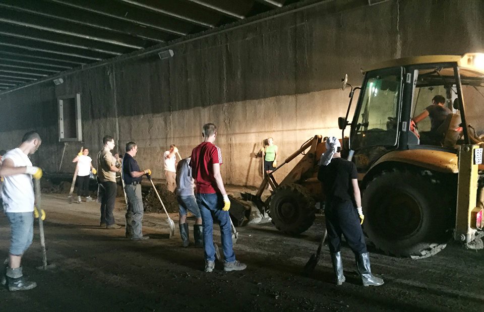 "We love you, Tbilisi!" - The U.S. Embassy joins the clean-up effort geotv.ge